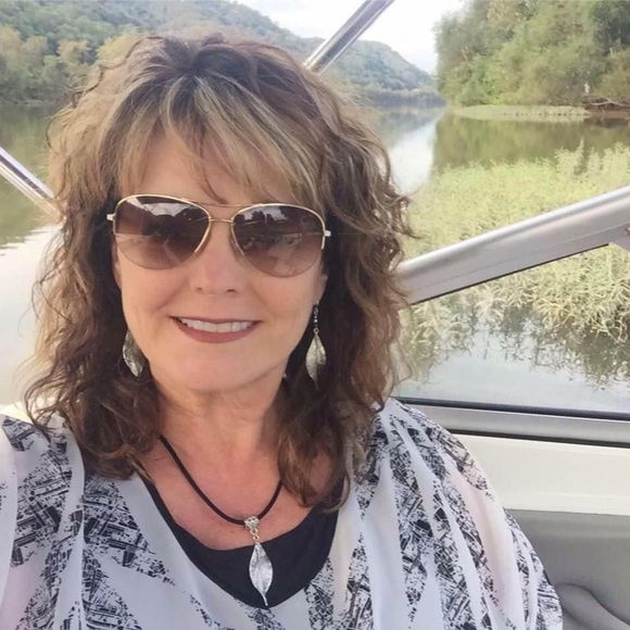 Meet your Posher, Susie - Picture 1 of 1